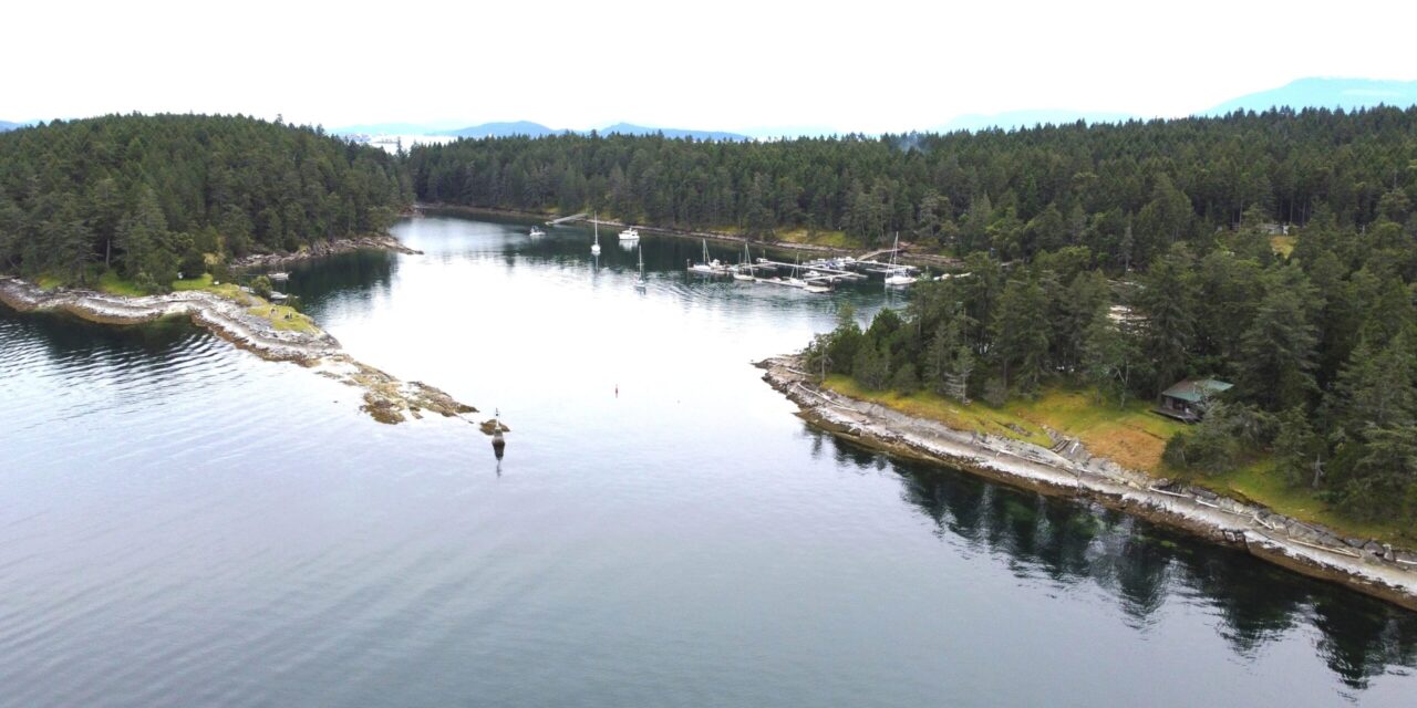 De Courcy and Valdes – The Mystic Islands