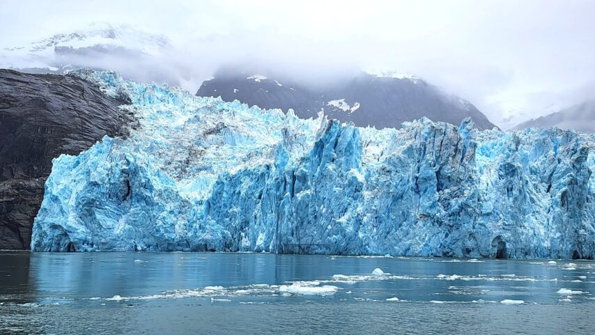 Photo of beautiful Le Conte Glacier near Petersburg