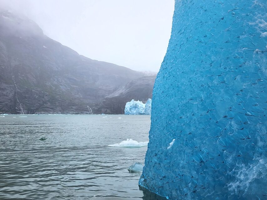 Photo of large, tall ice berg