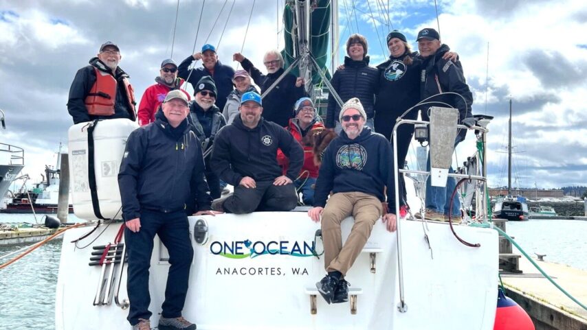 Photo of volunteers that worked on s/v One Ocean