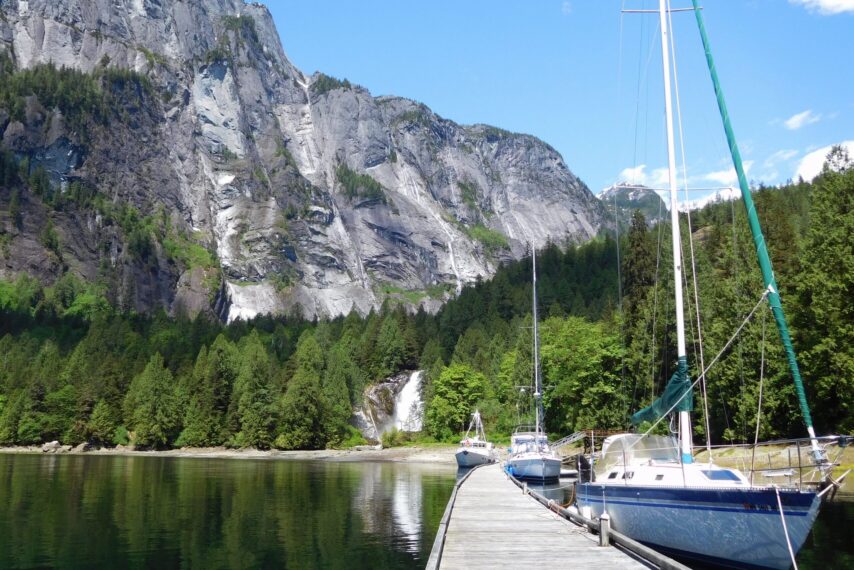 Photo of boats at the dock below Chatterbox Falls in Princess Louisa.